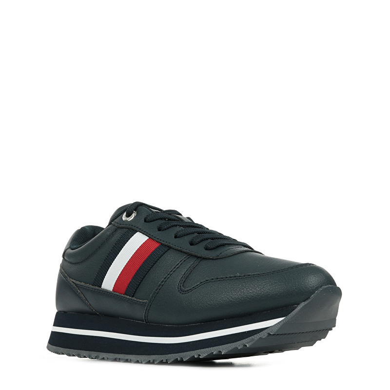 Corporate Lifestyle Runner Corporate Lifestyle Runner